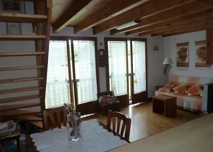 Estudio Duplex En Leocadie *